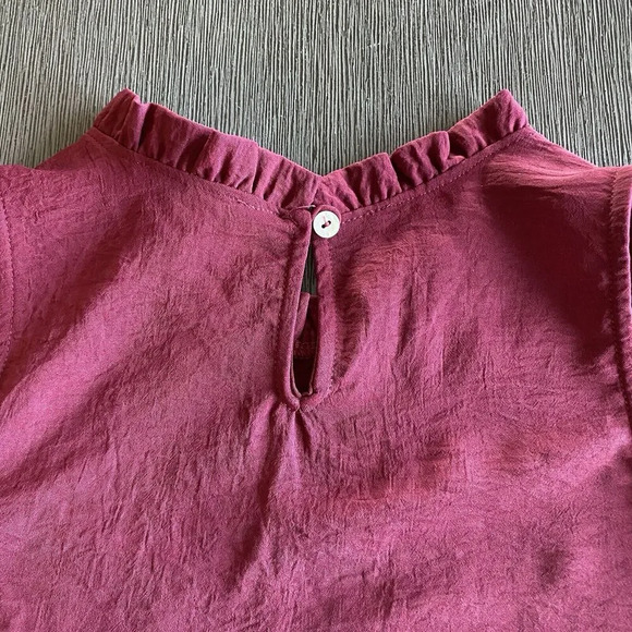 2‎ Bundle Betsy Boutique Keyhole Cinched Neck Tank Burgundy & Cognac Career Sz S - Picture 12 of 15